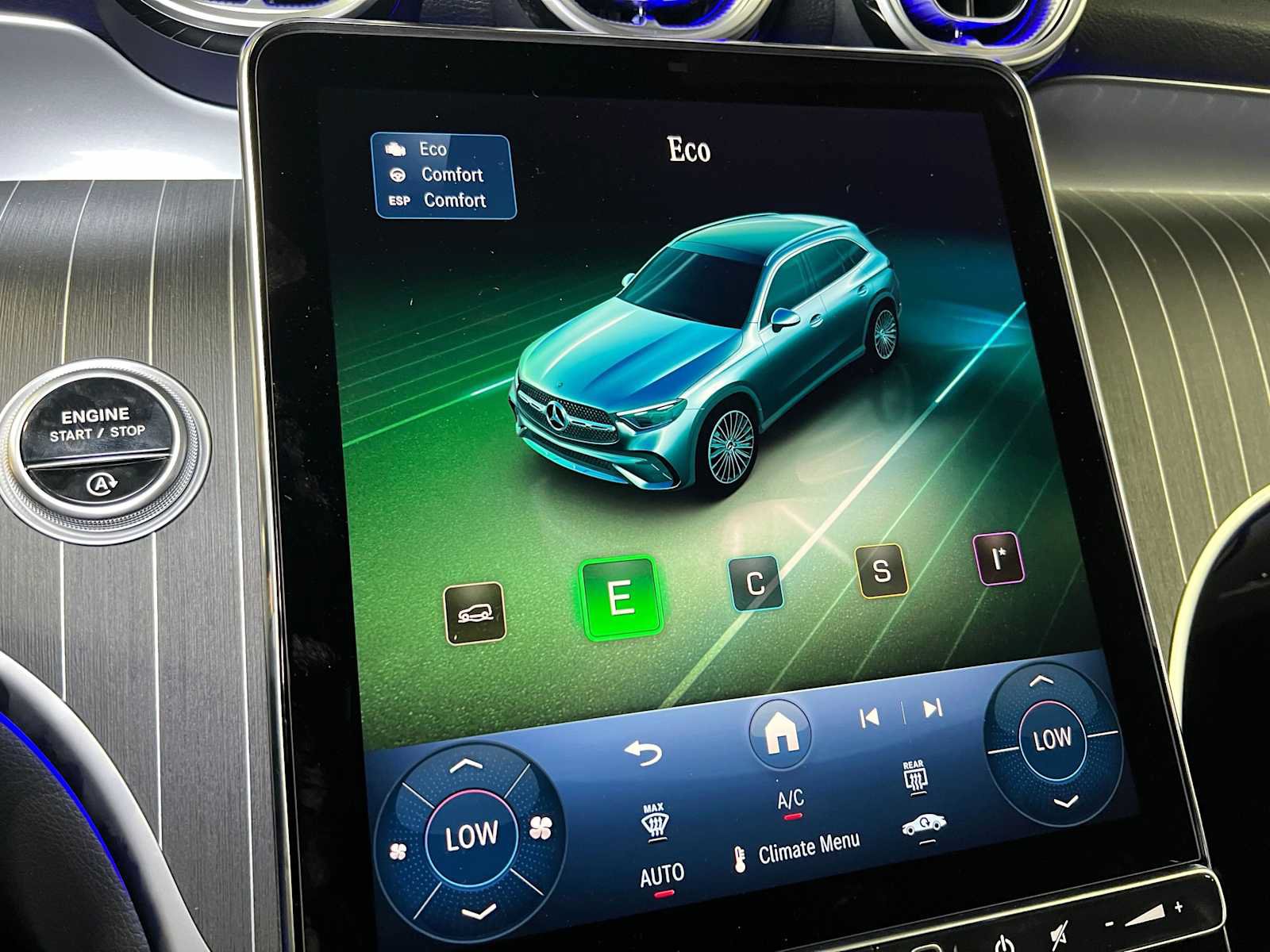 New 2027 Mercedes-Benz GLC 300 4MATIC image 41