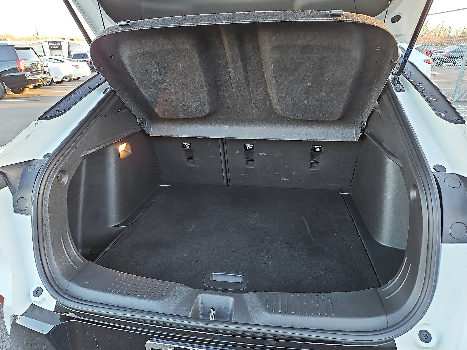 Certified 2024 Buick Envista Sport Touring w/ Advanced Safety Package image 27