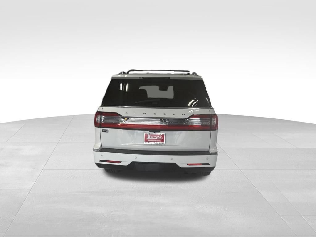 Used 2020 Lincoln Navigator Reserve w/ Equipment Group 208A Reserve AWD/4WD image 4