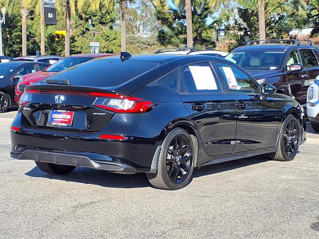 Used 2023 Honda Civic Sport image 5