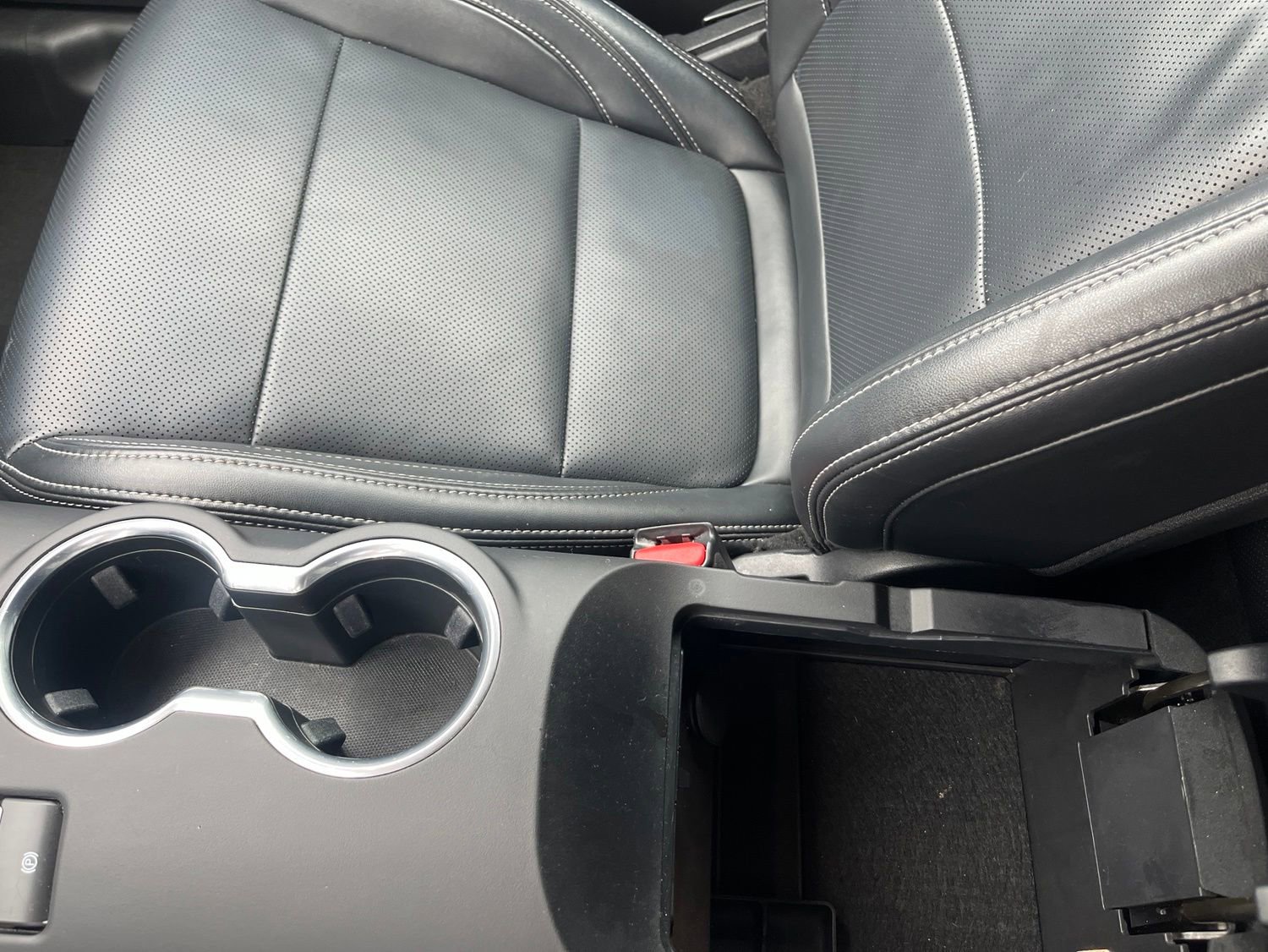 Used 2025 Ford Mustang Premium RWD image 26