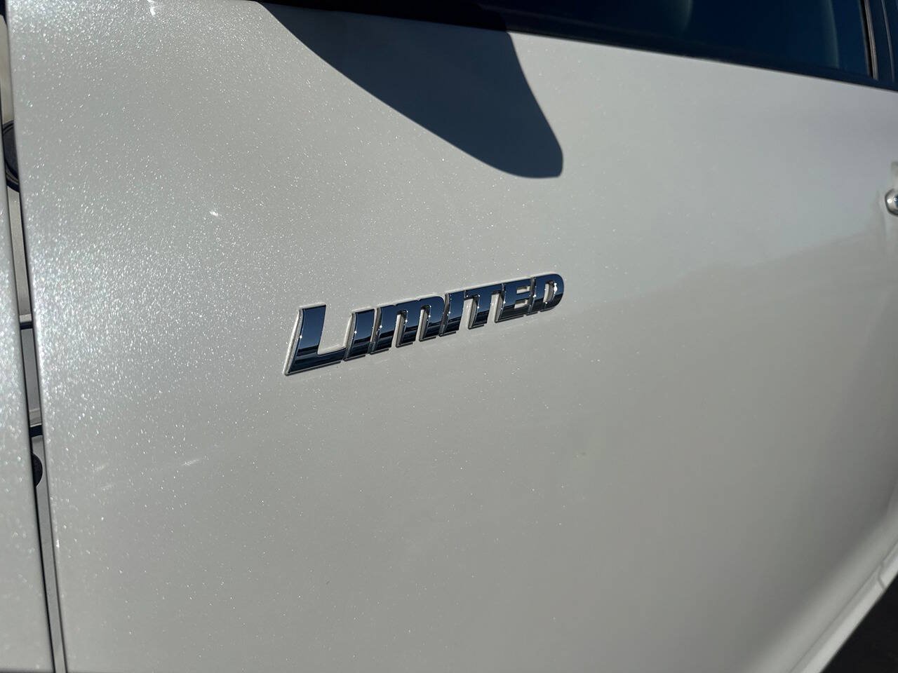 Used 2009 Toyota Highlander Limited AWD/4WD image 11