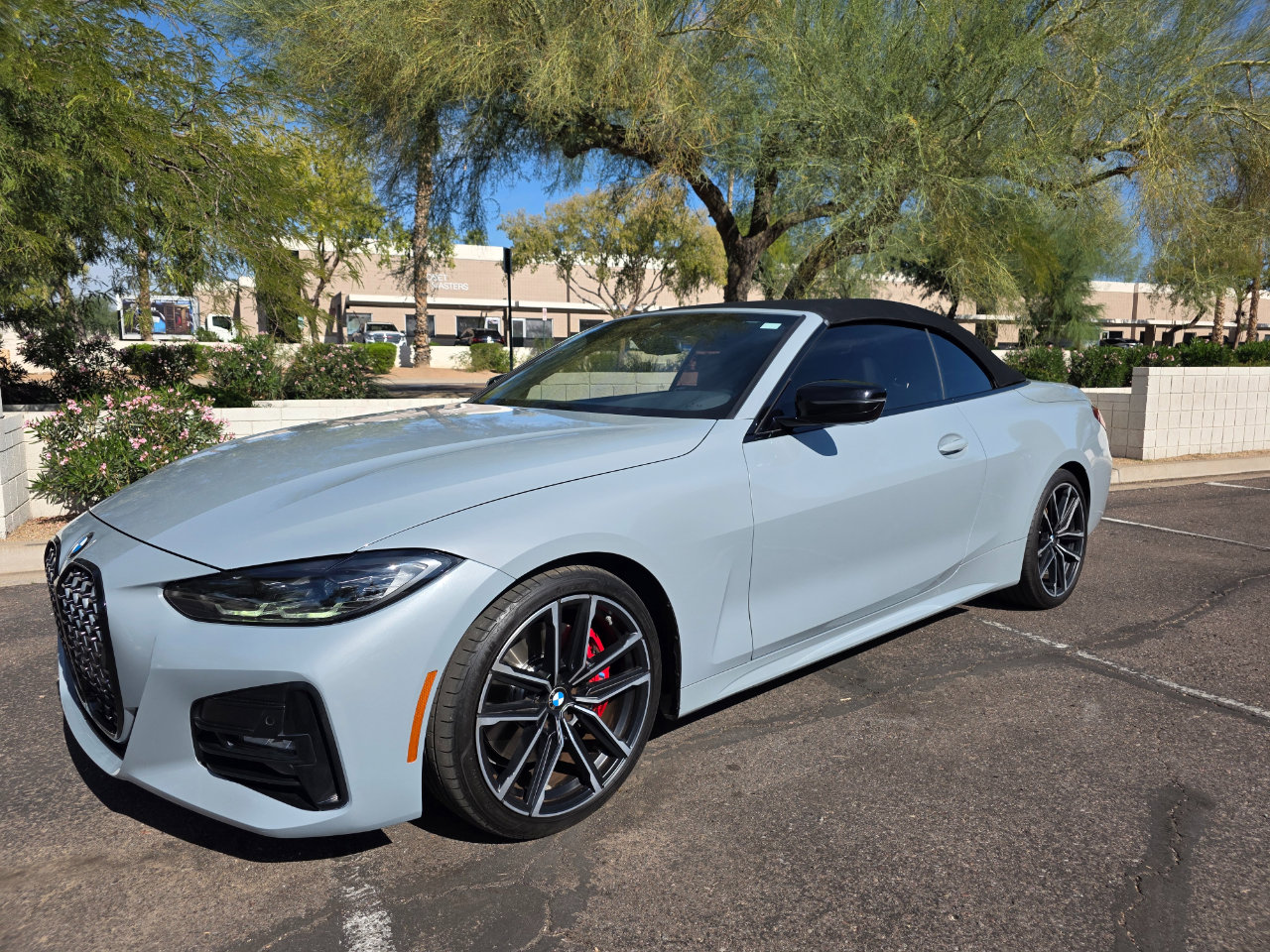 Used 2023 BMW 430i Convertible w/ M Sport Package image 4