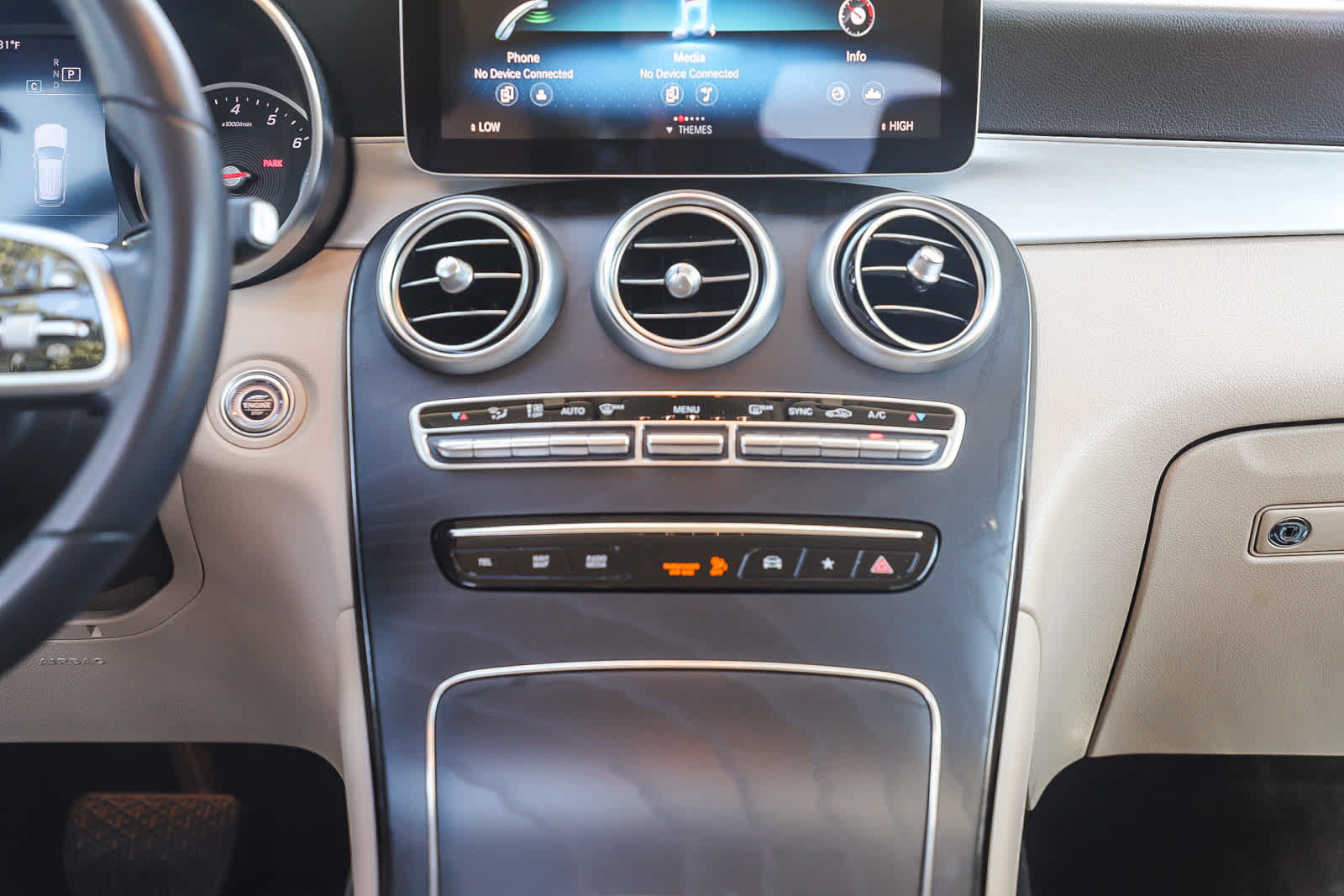 Used 2021 Mercedes-Benz GLC 300 image 14