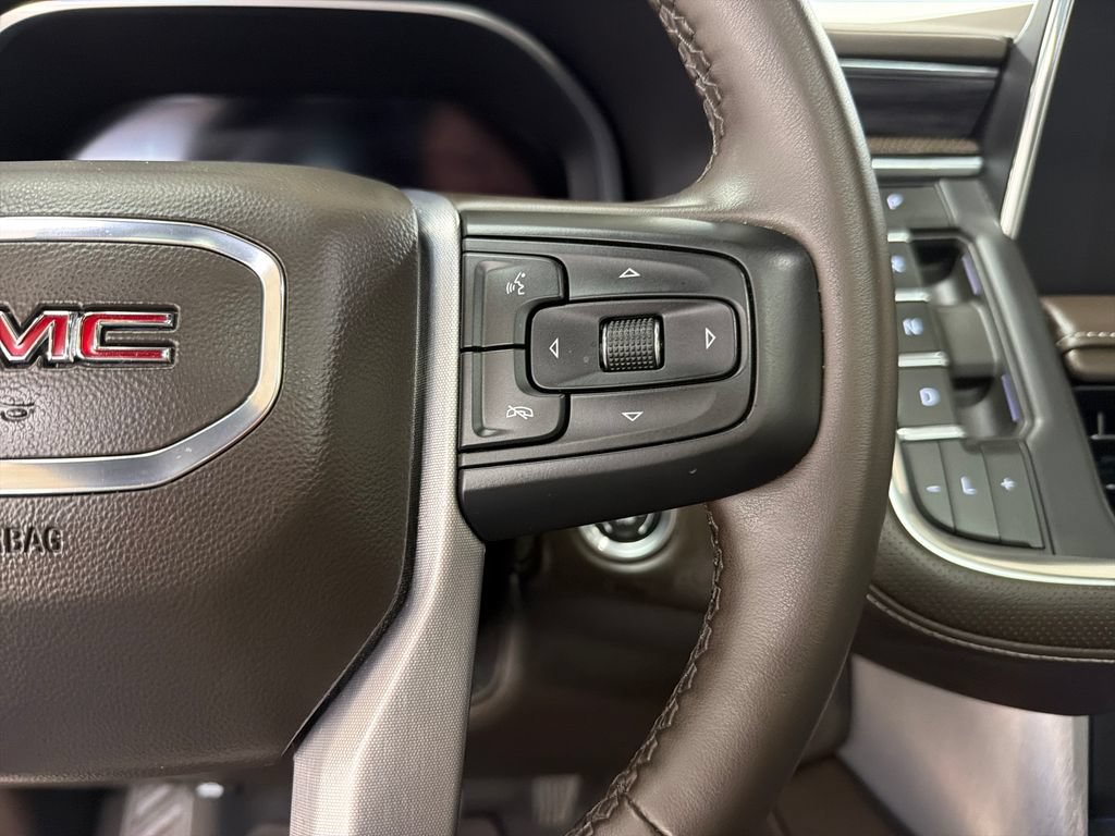 Used 2023 GMC Yukon SLT w/ SLT Premium Package RWD image 22