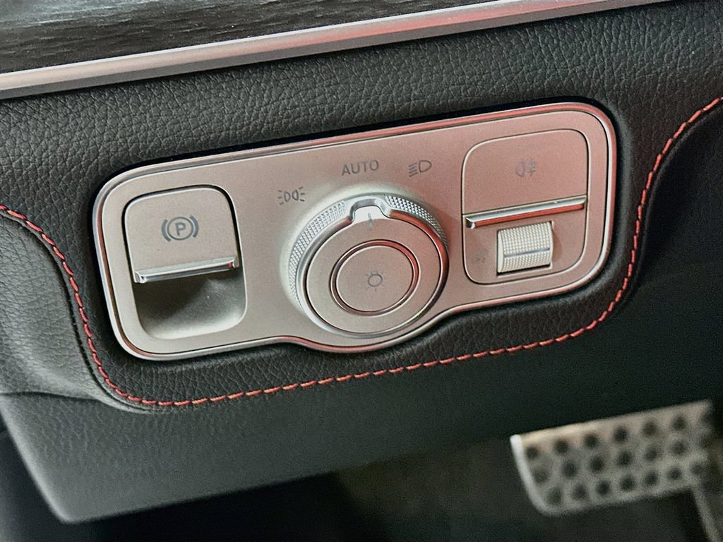 Certified 2024 Mercedes-Benz GLE 53 AMG 4MATIC image 11
