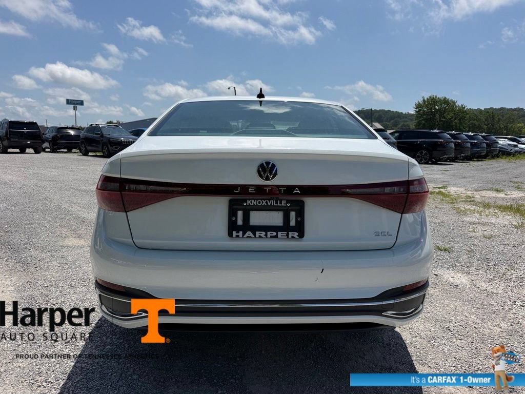 Used 2025 Volkswagen Jetta SEL FWD image 4