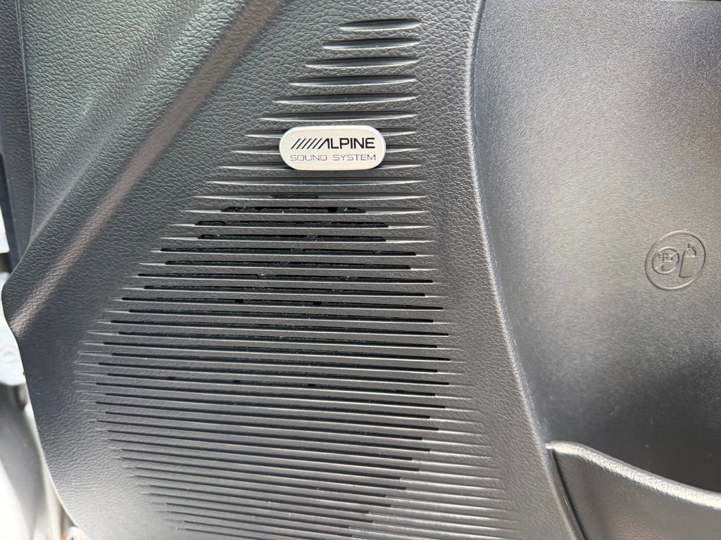 Used 2023 Dodge Challenger R/T w/ Plus Package image 11