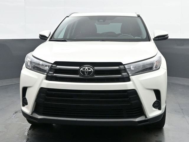 Used 2019 Toyota Highlander SE image 3