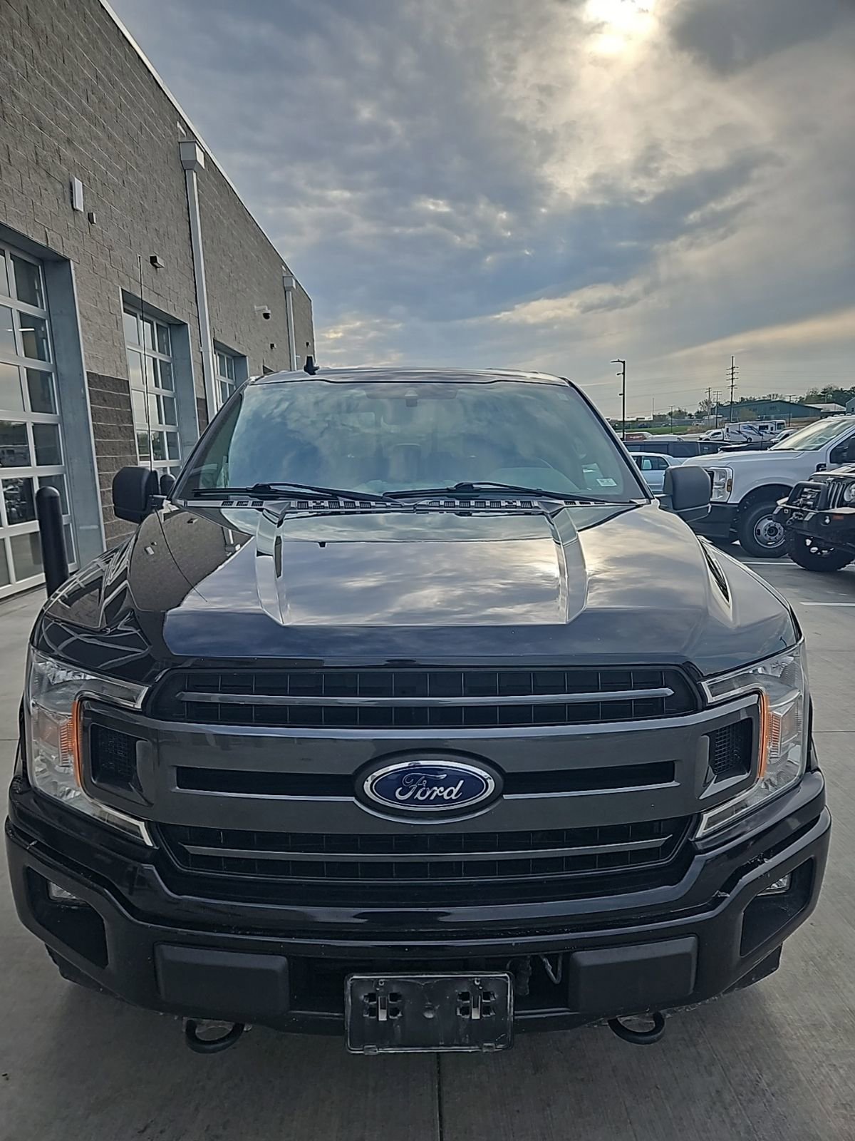Used 2019 Ford F150 XLT w/ Equipment Group 302A Luxury AWD/4WD image 1