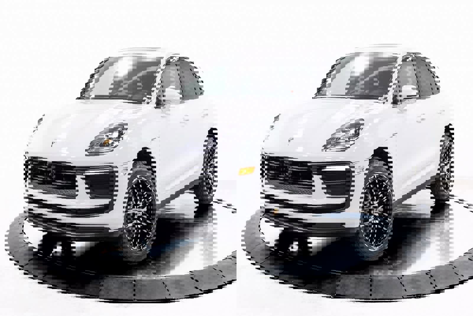 Certified 2025 Porsche Macan image 1