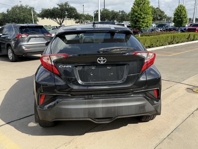 Used 2021 Toyota C-HR XLE FWD image 6
