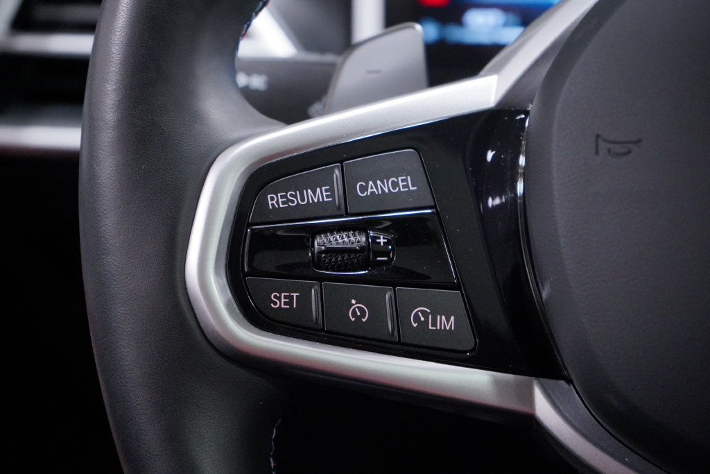 Used 2026 BMW M440i Coupe w/ Shadowloine Package RWD image 12