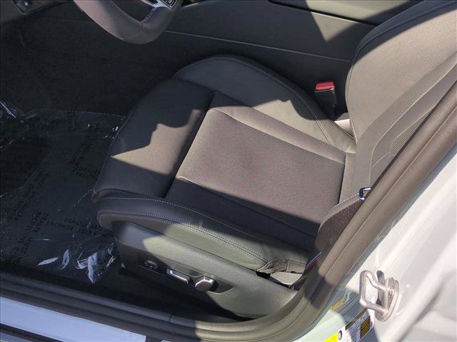 New 2026 BMW M5 w/ Carbon Package AWD/4WD image 4
