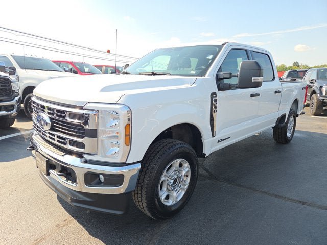 Used 2026 Ford F250 XLT AWD/4WD image 2