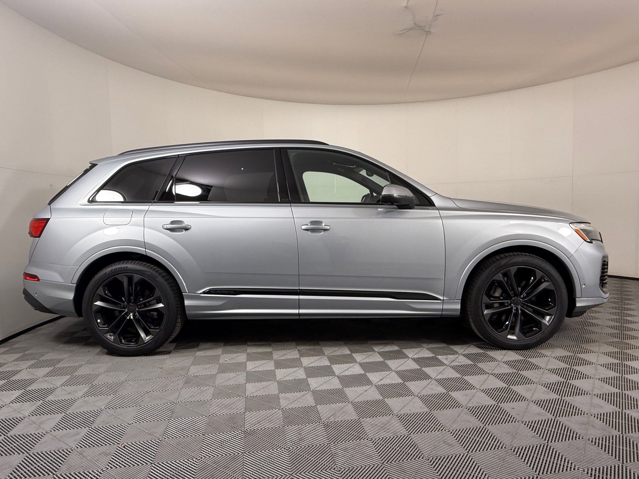 New 2026 Audi Q7 3.0T Premium Plus image 8