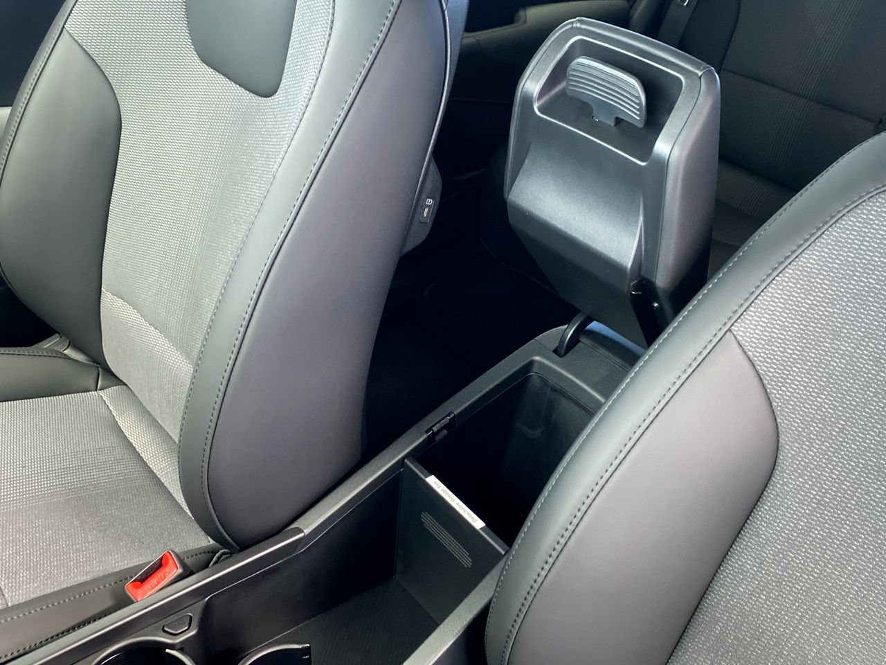 New 2026 Kia Niro Wind FWD image 28