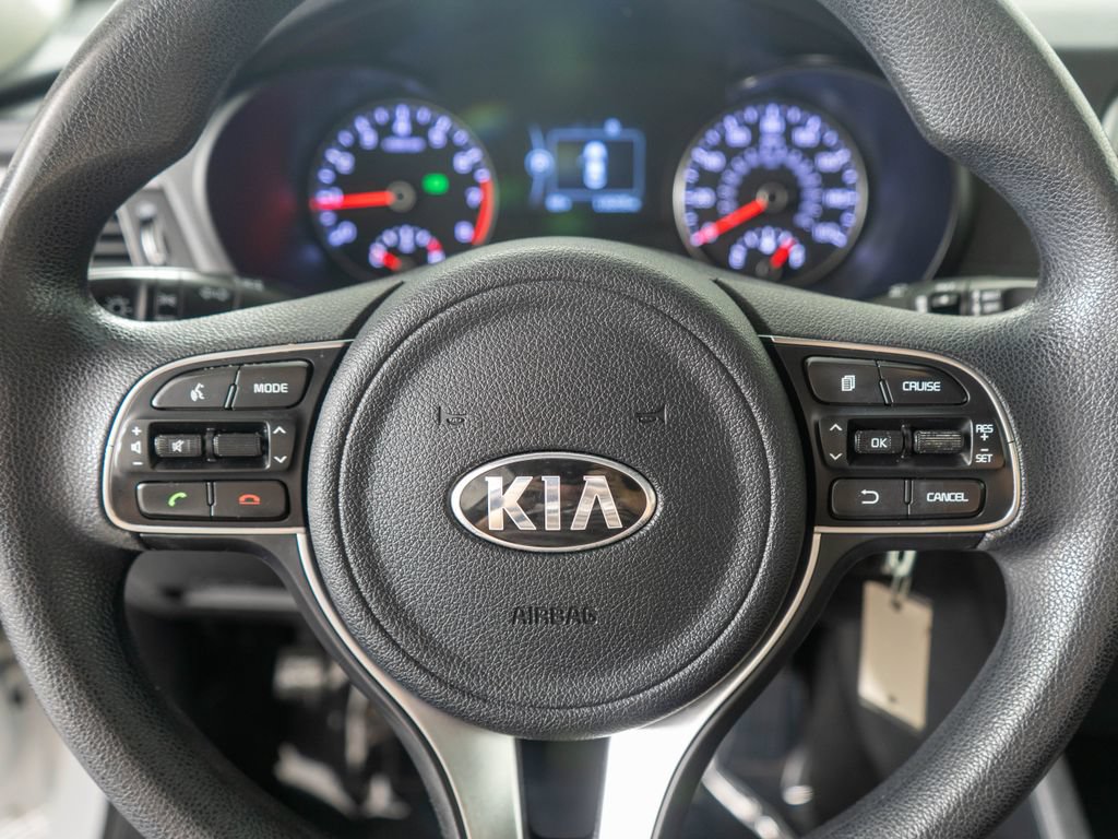 Used 2017 Kia Optima LX FWD image 14