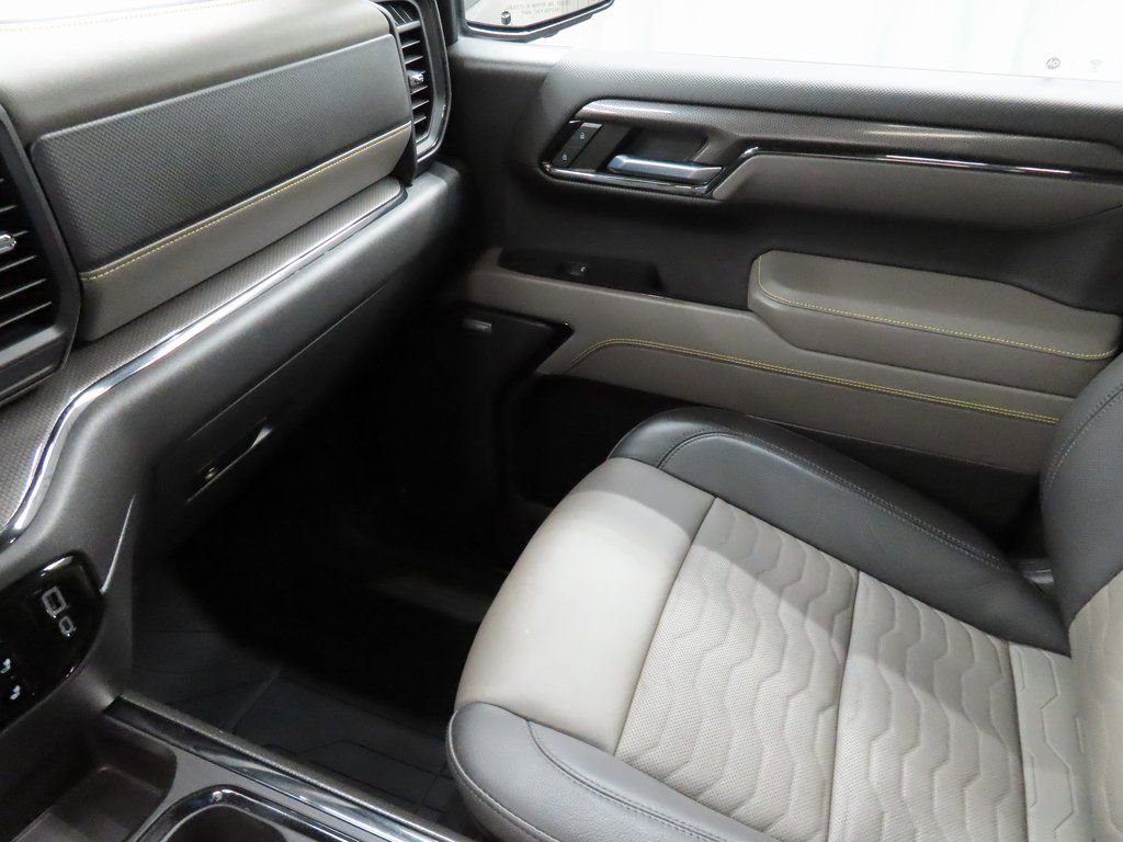 Used 2023 Chevrolet Silverado 1500 ZR2 w/ Technology Package image 30