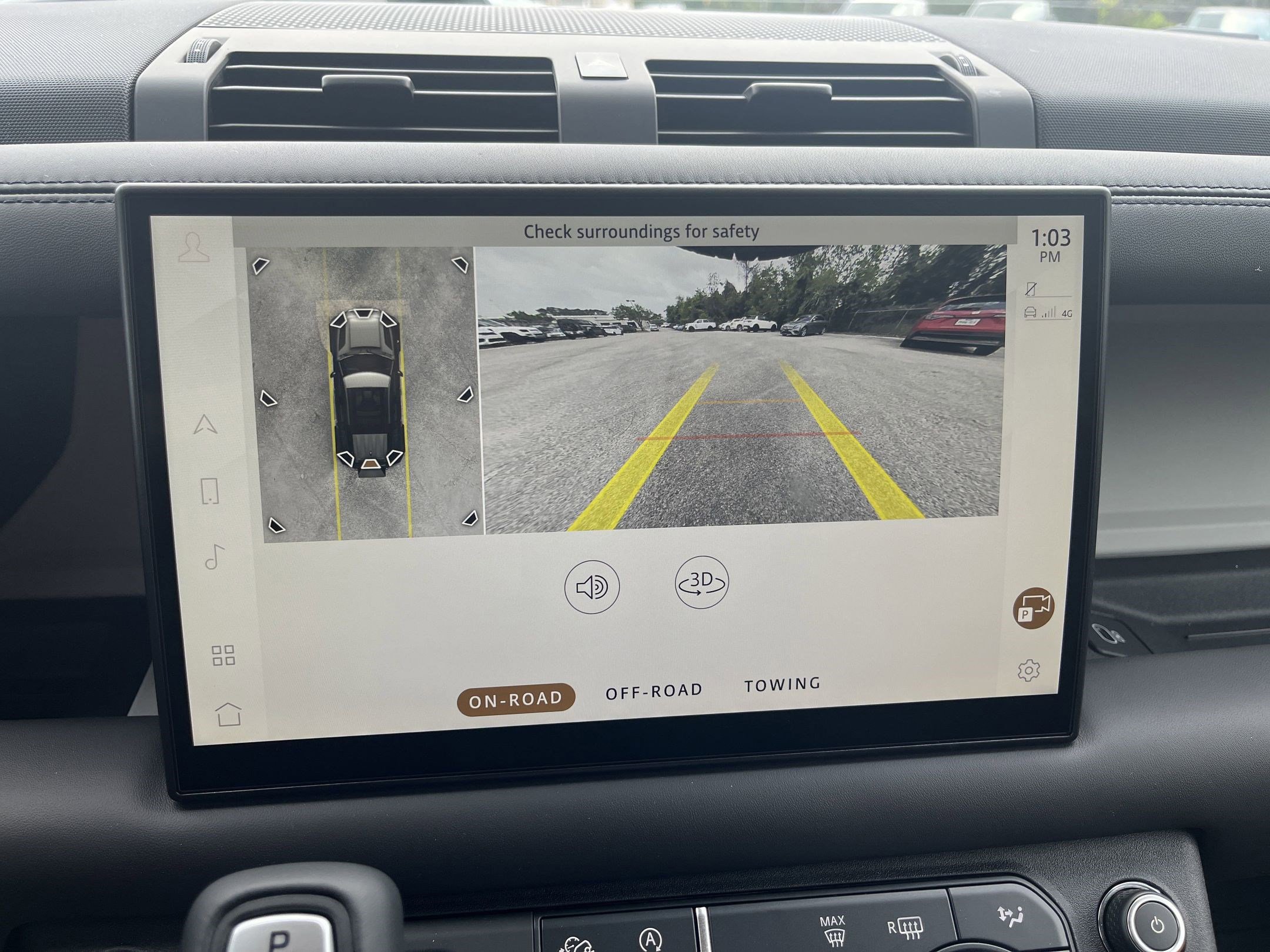 Used 2025 Land Rover Defender 110 X-Dynamic SE image 24