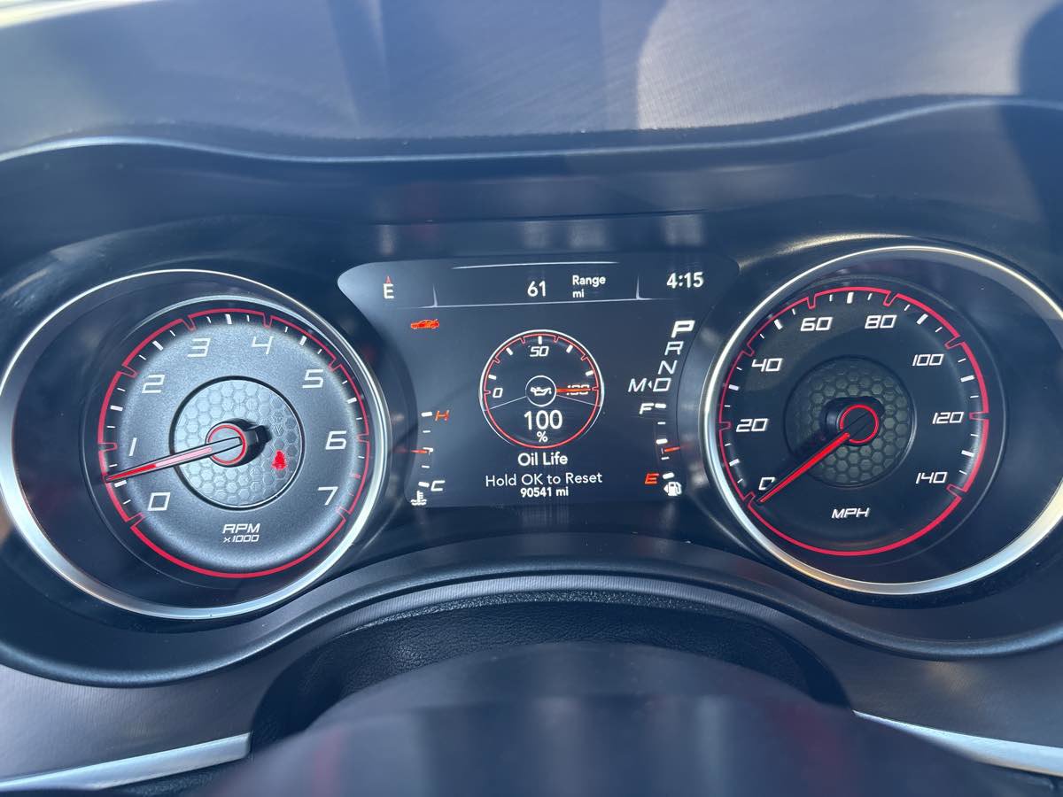 Used 2019 Dodge Charger SXT image 26