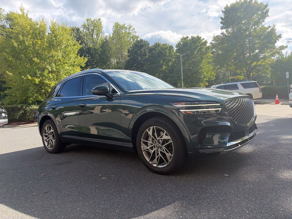 Used 2023 Genesis GV70 2.5T w/ Select Package AWD/4WD image 2