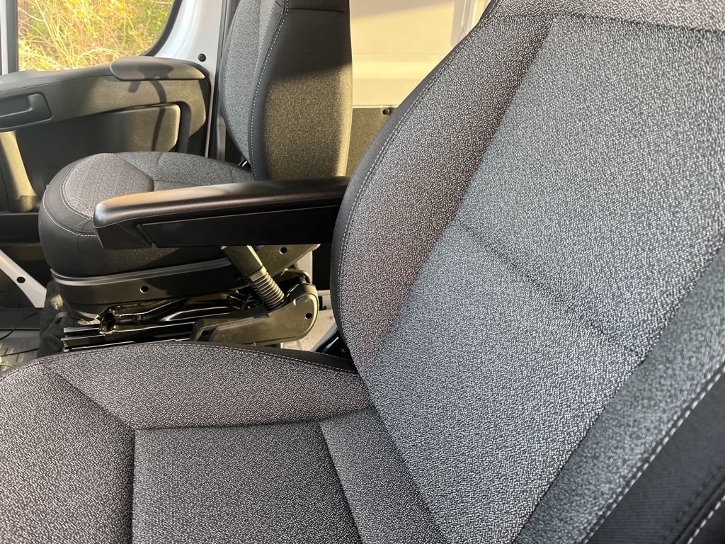 New 2026 RAM ProMaster 1500 w/ Quick Order Package 22G SLT image 18