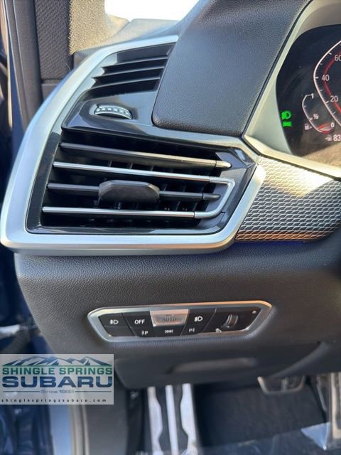 Used 2019 BMW X5 xDrive50i w/ M Sport Package image 58