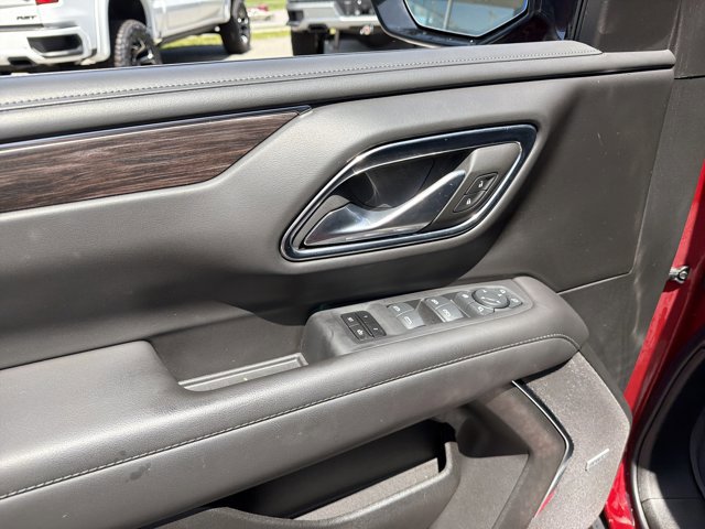 Used 2024 Chevrolet Tahoe Z71 w/ Z71 Off-Road Package AWD/4WD image 16