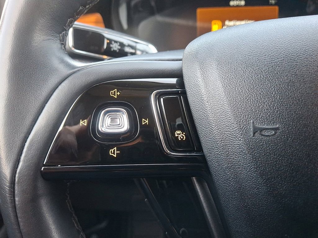 Used 2022 Lincoln Corsair Reserve w/ Equipment Group 201A AWD/4WD image 22