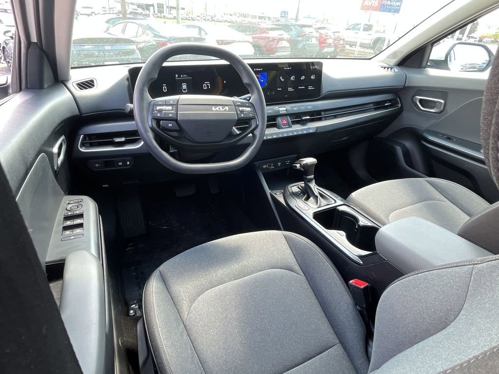 Used 2025 Kia K4 LXS image 26