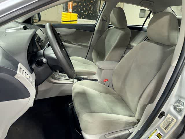 Used 2012 Toyota Corolla LE FWD image 14
