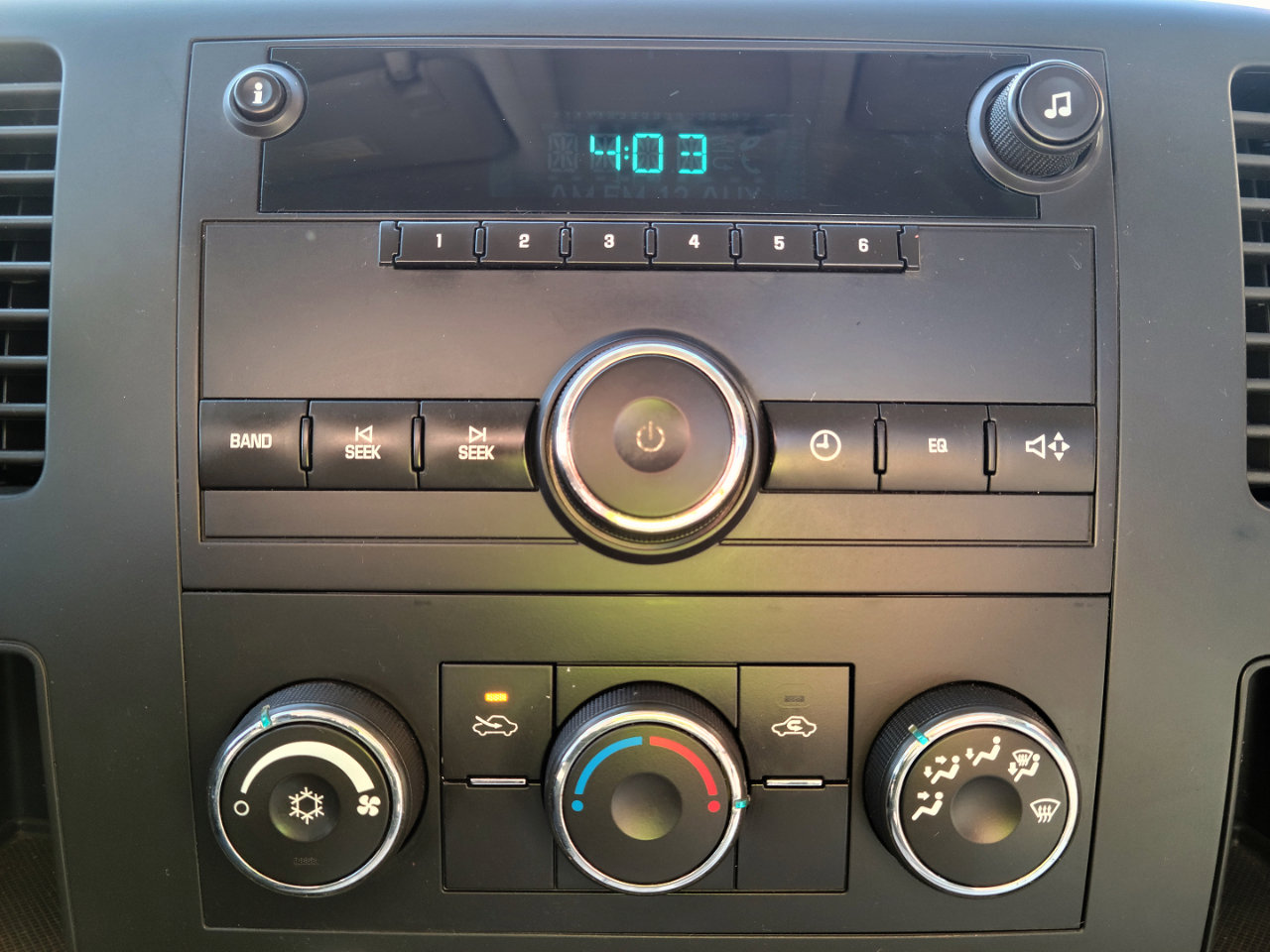 Used 2011 Chevrolet Silverado 2500 W/T image 11