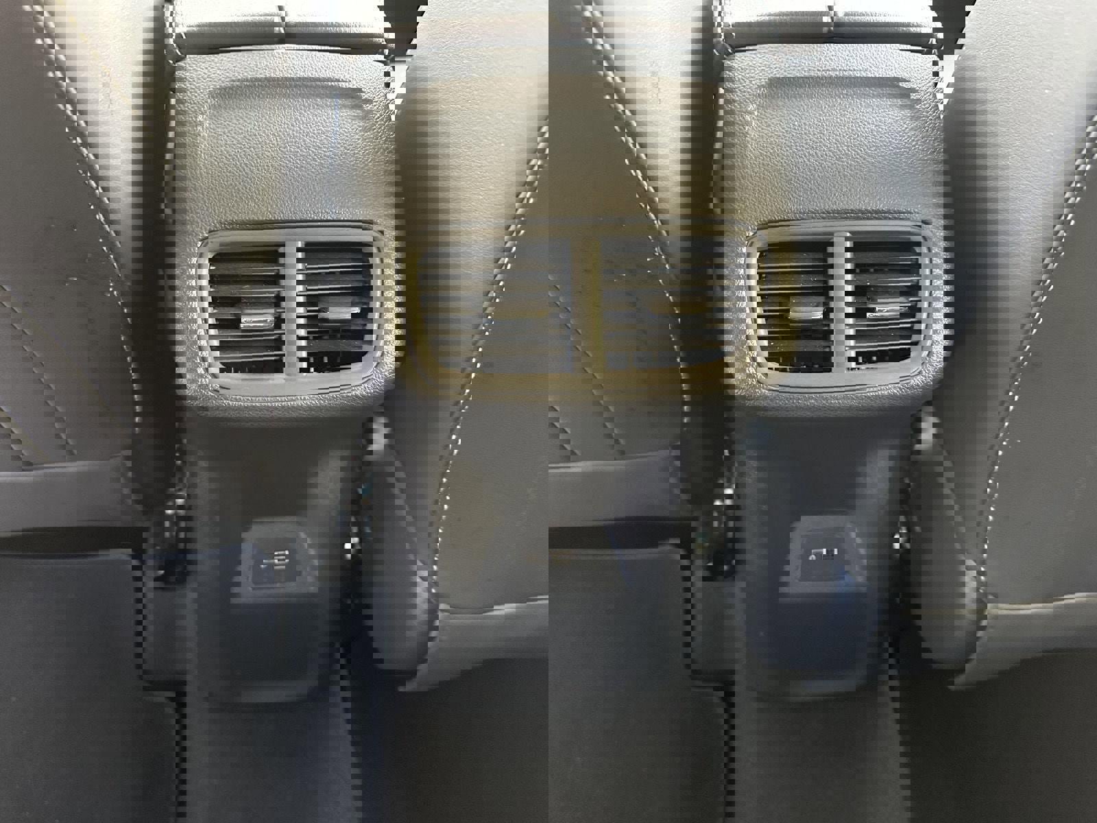 Used 2025 Buick Envision Preferred image 16