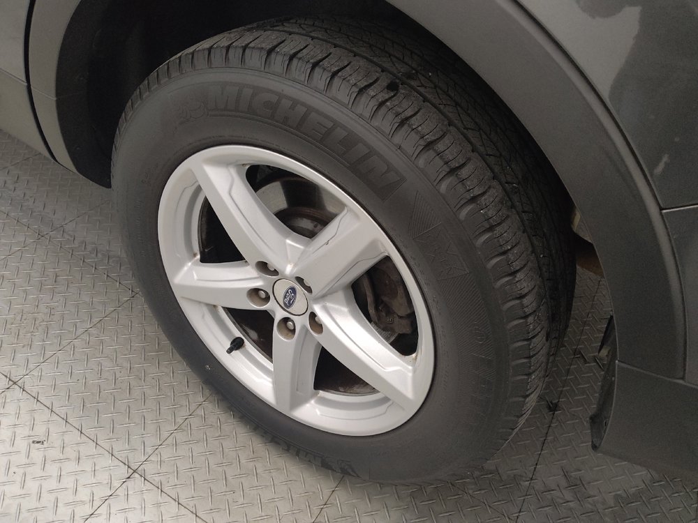 Used 2019 Ford Explorer XLT FWD image 31