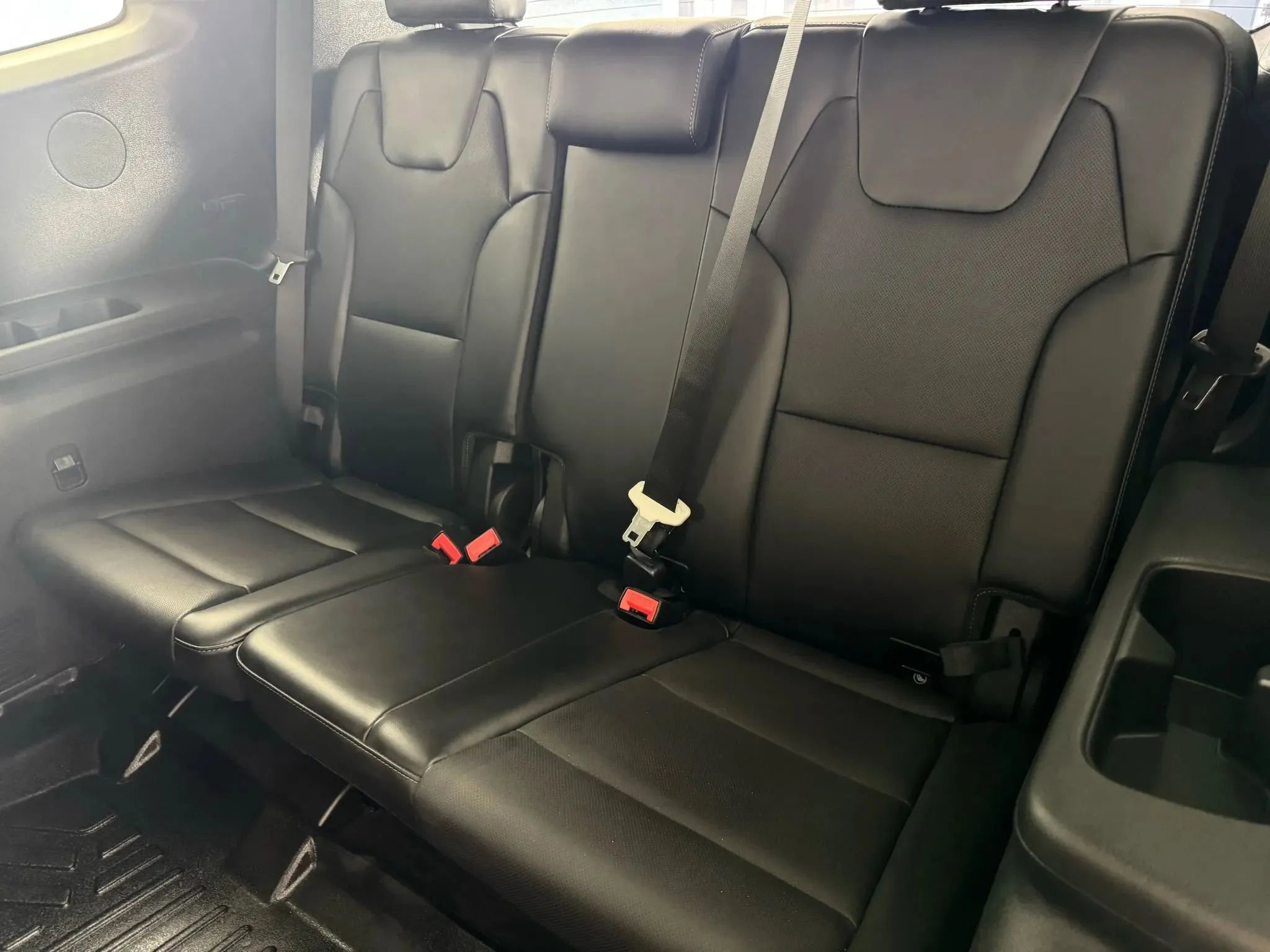 Used 2022 Kia Telluride S AWD/4WD image 40