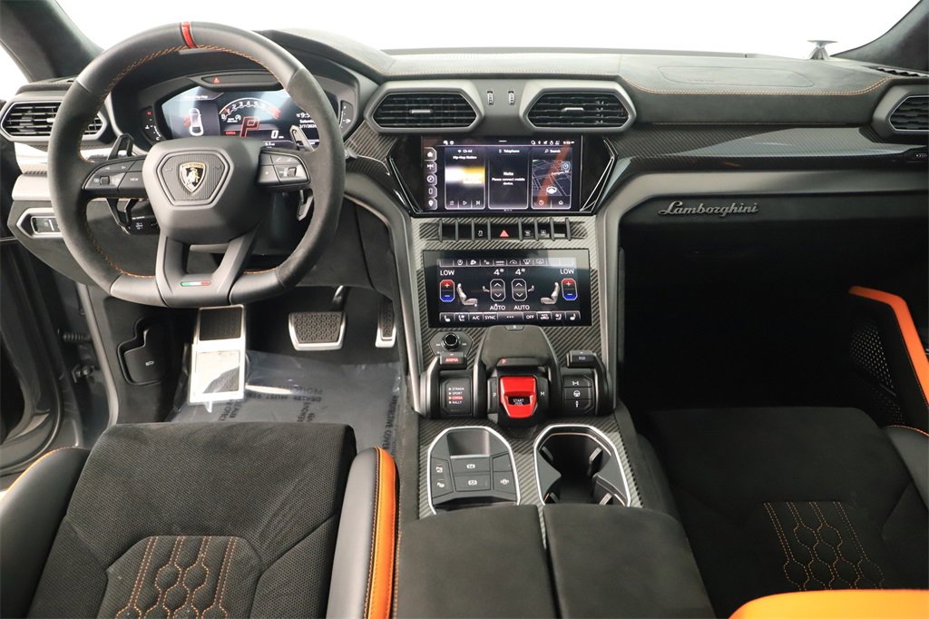 Used 2024 Lamborghini Urus Performante image 18
