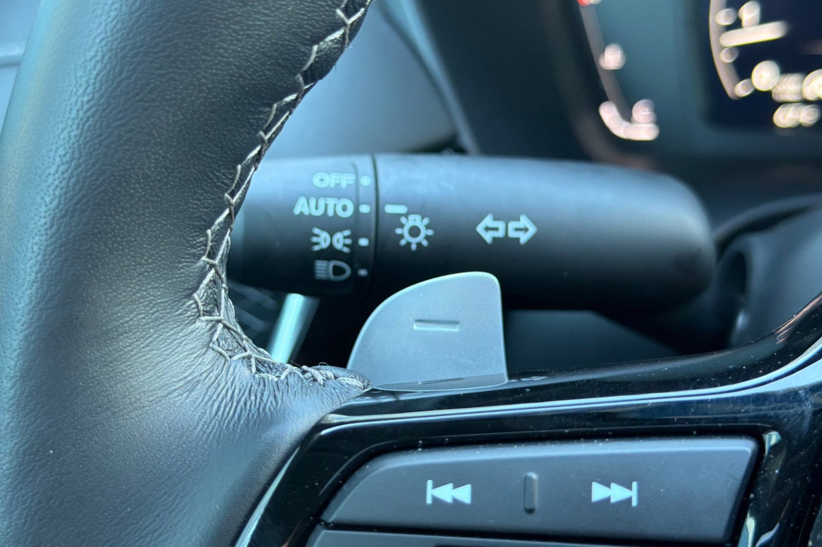 Used 2025 Acura ADX AWD image 32