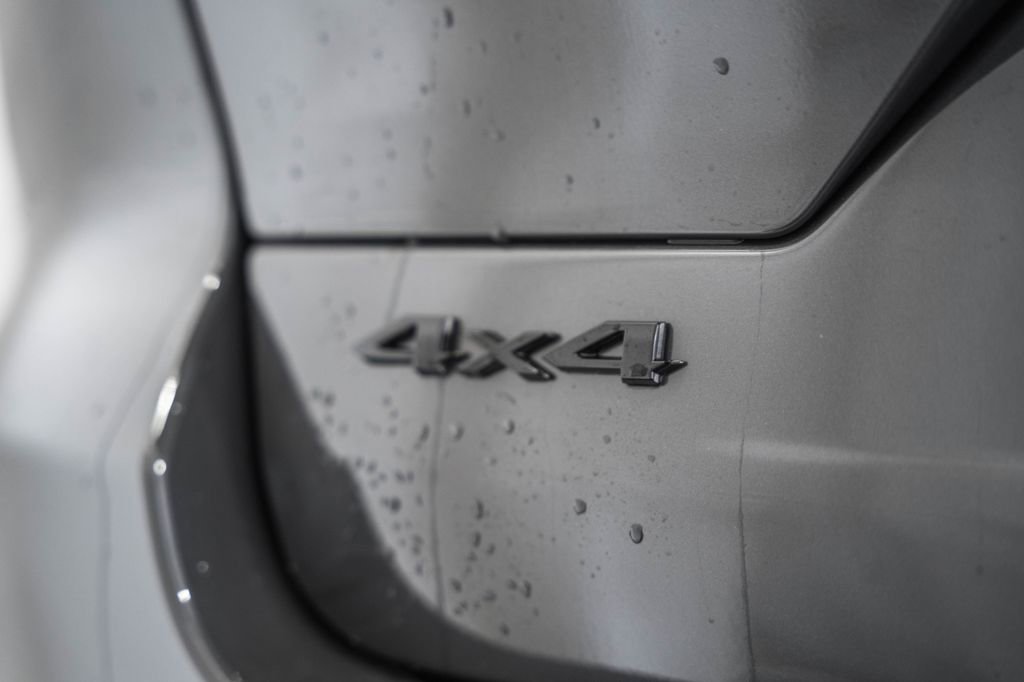 New 2025 Jeep Grand Cherokee Altitude image 7