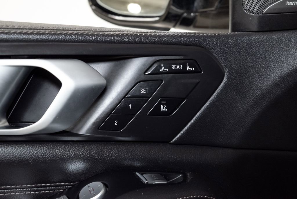 Used 2019 BMW X7 xDrive40i w/ Premium Package image 11