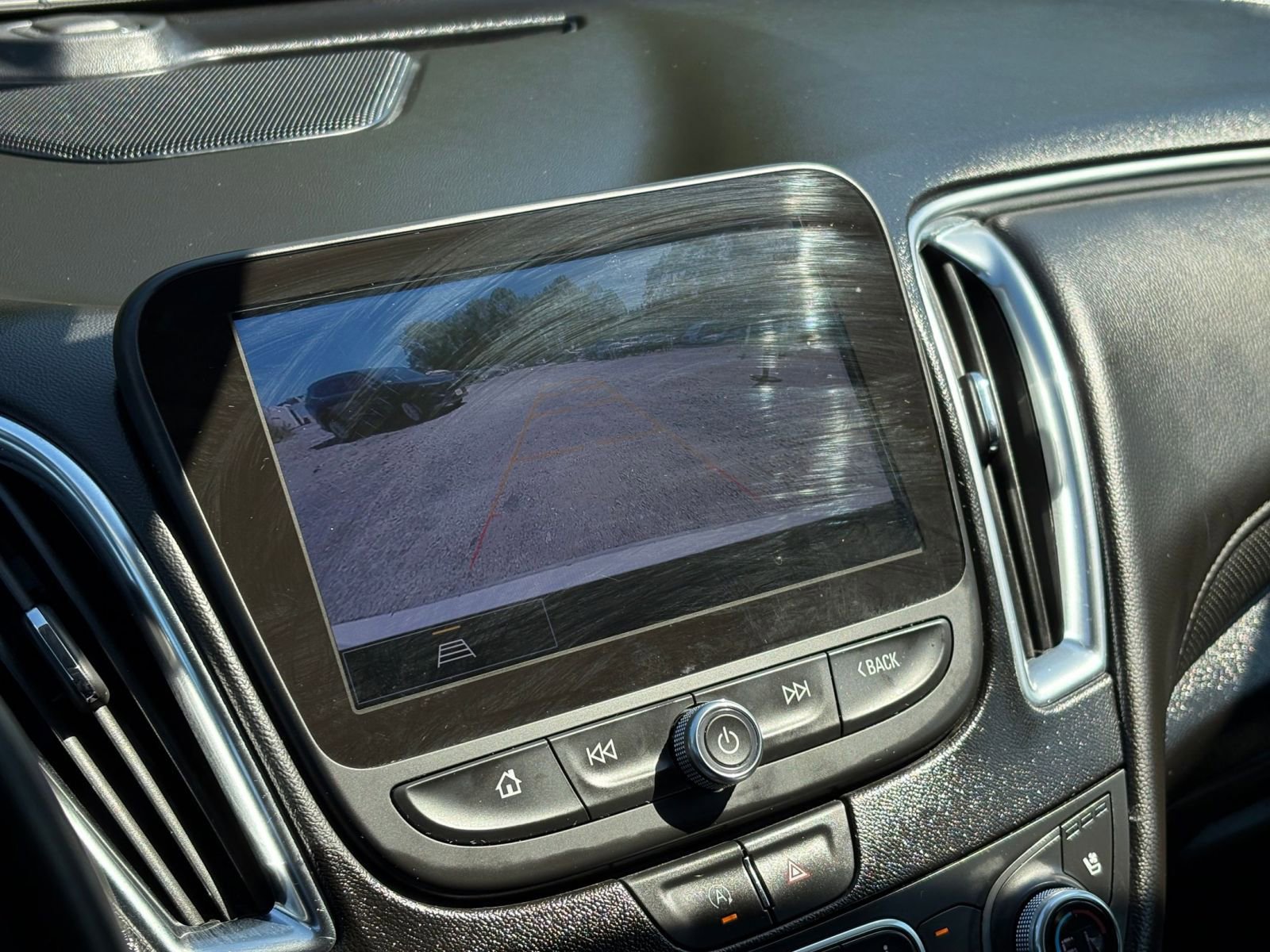 Used 2024 Chevrolet Malibu LT image 17