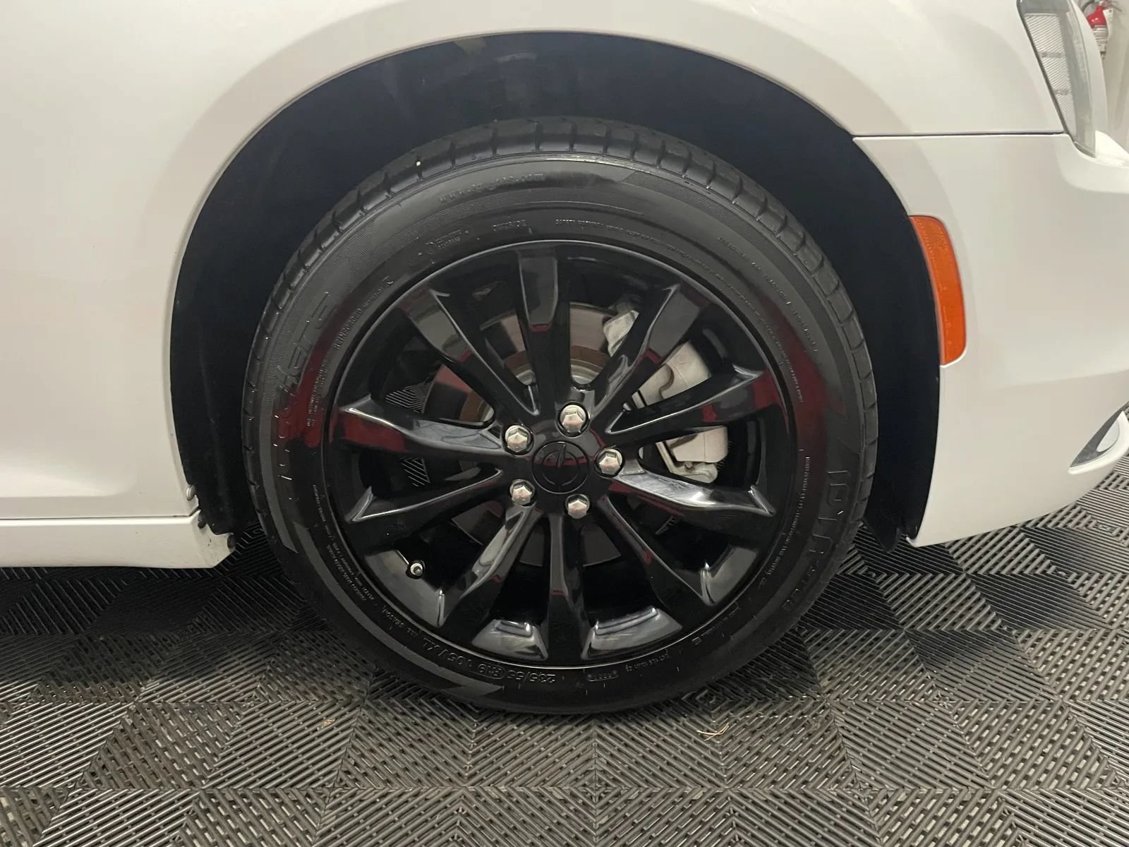 Used 2022 Chrysler 300 Touring AWD/4WD image 18
