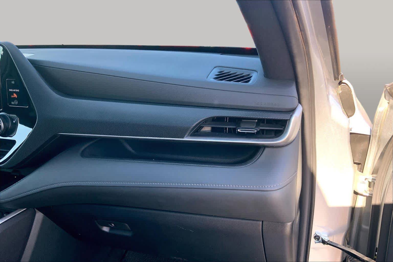 Used 2023 Toyota Highlander XSE FWD image 19