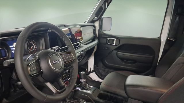 Used 2026 Jeep Wrangler Unlimited Rubicon AWD/4WD image 25