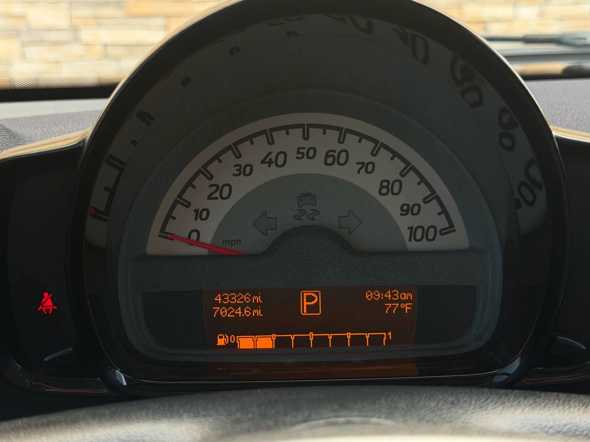 Used 2015 smart fortwo passion image 15