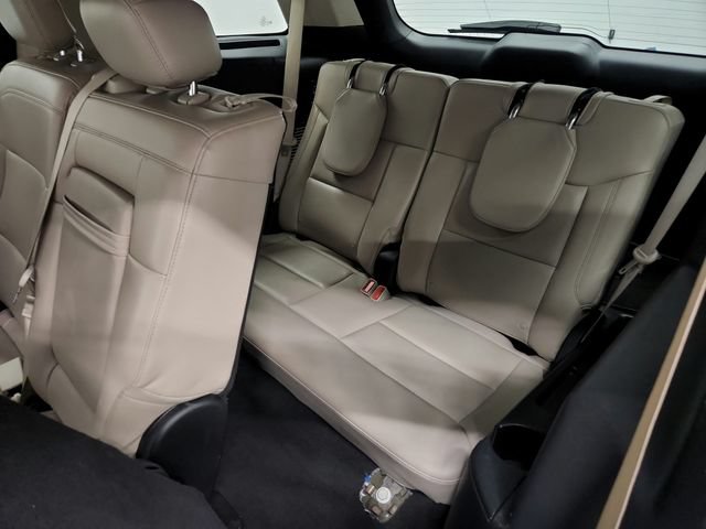 Used 2023 Ford Explorer XLT w/ Equipment Group 202A AWD/4WD image 26