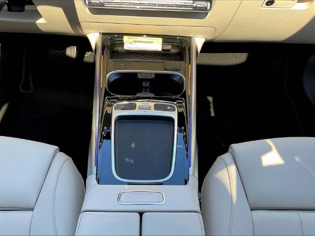 Used 2026 Mercedes-Benz GLB 250 4MATIC image 17