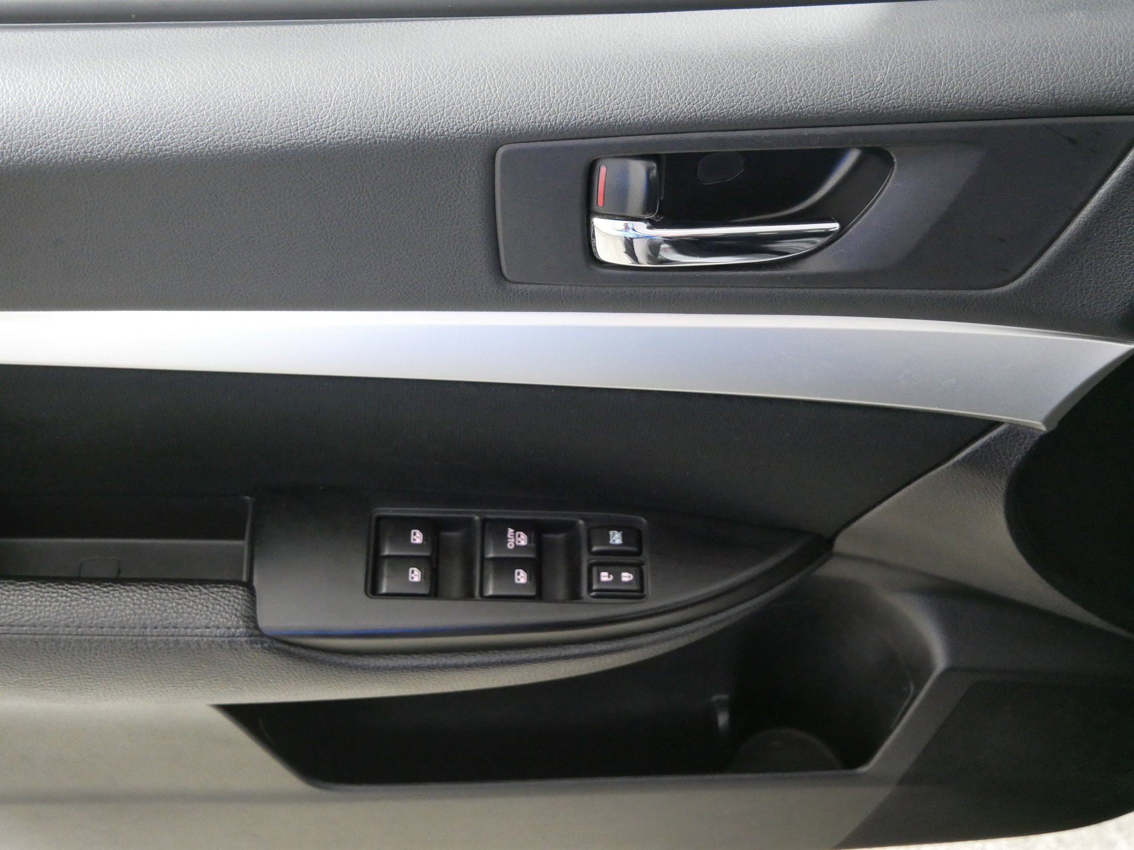 Used 2013 Subaru Outback 2.5i Premium AWD/4WD image 19