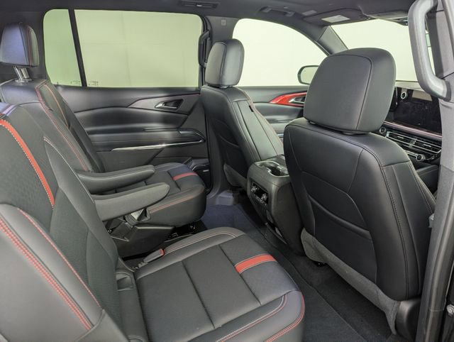Used 2025 Chevrolet Traverse RS w/ LPO, Floor Liner Package image 22