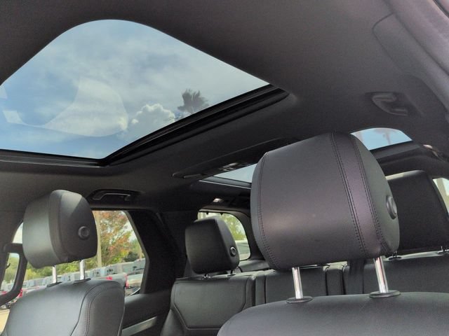 Used 2020 Land Rover Discovery Landmark AWD/4WD image 22